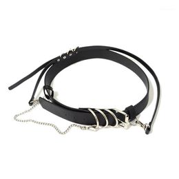 Belts All-Match Leather Belt Chains Retro Punk Single Shoulder Waist Girdle Lady Personality Straps Adjustable Buckle 240t