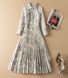 Runway spring highquality ink printed pleated shirt dress018775576