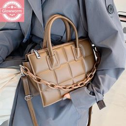 Shoulder Bags Vintage Lingge Chains Women Handbags Designer Luxury Woven Leather Crossbody Bag Femael Large Capacity Tote Purses
