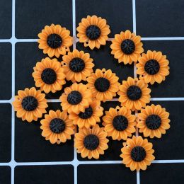 20pcs 18mm Small Yellow Daisies Sunflowers Resin Charms Korean Sweet Flowers Pendant For Earring Bracelet Diy Jewellery Making