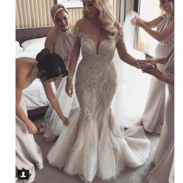 Luxus Plus -Size -Meerjungfrau Brautkleider bloße Schmuckhals Spitze Perlen Applikationen Land Brautkleider Langarm Hochzeit Kleidung