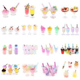 Kitchens Play Food Dollhouse Mini Ice Coffee Cup Beverage Model Simulation Game House Toys Mini Doll House Decoration Kitchen Food Doll Accessories d240525