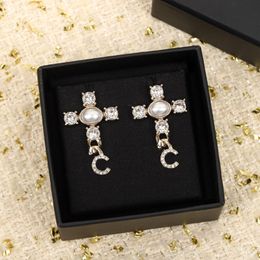 2023 Luxury quality Charm drop earring with diamond and nature shell beads in 18k gold plated black Colour have box stamp PS7116B 257H