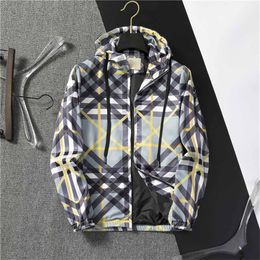 2024 Designer Mens Jacket Spring Autumn Coat Fashion Hooded Jackets Sport Windbreaker Casual Zipper Coats Man Outerwear Clothing Jacket M-3XL MM4431