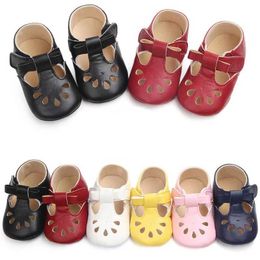 First Walkers Baby Shoes PU Leather First Step Walker Baby Boys and Girls Bow Edge Soft Sole Non slip Footpads Baby Shoes d240525