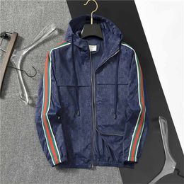 2024 디자이너 남성 재킷 스프링 가을 코트 패션 후드 재킷 스포츠 윈드 브레이커 캐주얼 지퍼 코트 남자 겉옷 의류 재킷 m-3xl mm4426