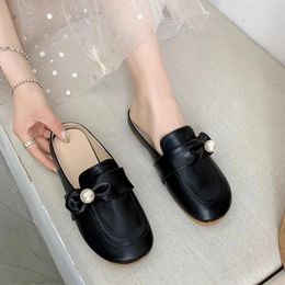 Casual Shoes White Women's Loafers Leather Flat Female Footwear Korean Light Designer Sale 2024 Autumn Trends Fashion