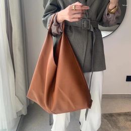 Bag Winter 2024 Shoulder Korean Solid Colour Soft Leather Casual High Street Women's Shopping Pack Large Capacity D827