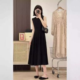 High Black End Exquisite Dress Spring New Women S Hepburn Style Slimming Vest Long Skirt With A Luxurious Texture tyle limming kirt