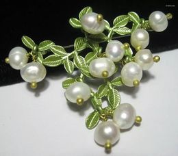Brooches Vintage Art Deco Style Brooch Berries Flower Pin Pearls Fine Metal Accessories For Women's Coats And Jackets