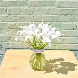 Decorative Flowers 13.5In PU Artificial Silk Single Mini Calla Lily Flower High-end Wedding Home Decoration Table