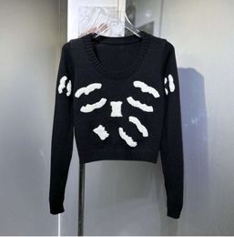 2024 Yeni Kadın Sweaters Moda Örgü Kadın Markası CC Tasarımcısı 6615ess