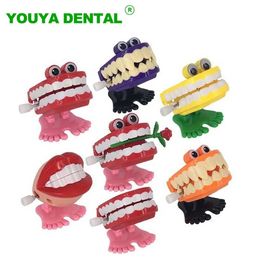 Wind-up Toys Clockwork Toy Upper Chain Jumping Tooth Toy Chattering Teeth Wind Up Walking Teeth Toys Job Toys Desktop Toys Dentist Gifts S2452444