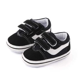 First Walkers Baby Shoes Classic Black Baby Lipless Floor Shoes Toddelrs Soft Sole Canvas Casual Sports Shoes Size 0-18M d240525