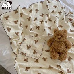 Blankets 2Pcs Baby Muslin 2 Layers Swaddle Wrapped Blanket Fashion Bear Print Spring Summer Footmuff Sleep Bag