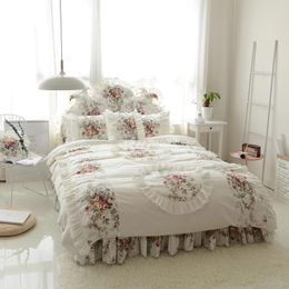 Bedding Sets Korean Luxury WHITE PINK BLUE 4PCS Ruffle Floral Cotton Kit Sweet European Style Duvet Cover Pillow Case