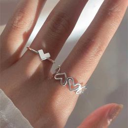 Couple Rings Equity Heart Ring Silver Adjustable Open Hollow Ring Womens Fashion Light Luxury Niche Design Party Jewelry Gifts S2452455