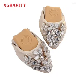 Casual Shoes XGRAVITY 2024 Crystal Flats Ballet Floral Flat Rhinestone Women Designed Girl Flower Pointed Toe Golden Loafers C287