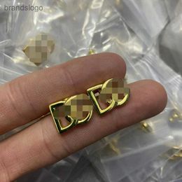 Simple Fashionable and Classic D Letter Brass Stud Earrings 18K Gold Plated Women Girls Valentines Mothers Day Wedding Birthday Designer Jewelry Gifts DER3 ---013