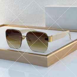 Occhiali da sole designer per uomo e donna classico marchio di lusso di lusso design da sole grandi occhiali da sole Occhiali da sole da sole classici occhiali da sole in spiaggia