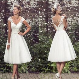 2017 Elegant Tea-Length Wedding Dresses V Neck Cap Sleeves Appliques Lace Tulle Ball Gown Short Wedding Dresses 232n