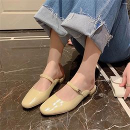 Sapatos casuais redondo o padrão de fivela de fivela sólida plana fáceis femininos textura concisa mulheres escorregando na correspondência de cores