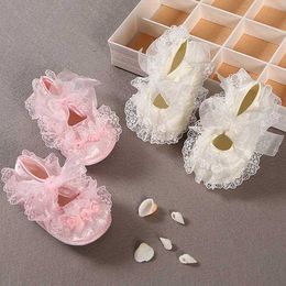 First Walkers Newborn Princess Soft Sole First Step Walker Baby Girl Lace Non slip Shoes for Party Wedding Baby Crib Cotton Pre Walk 0-18M d240525