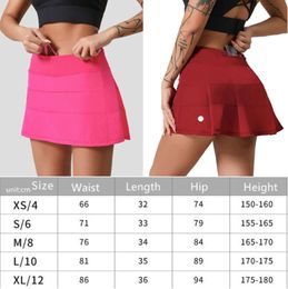 Lu Lemon Outfits Mulheres Yoga Cintura Alta Tênis Saias Exercício Saia Plissada Cheerleaders Vestidos Curtos Desgaste de Fitness Meninas Correndo Calças Elásticas Sportswear 225ess