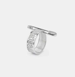 Fashion Springsummer Westwoods Saturn Pin Ring Personalisierter Punk Großer Buchstaben Nagel