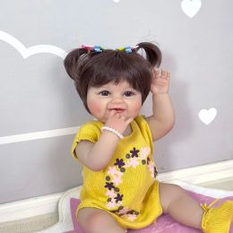 55cmの再生まれ幼児笑顔の赤ちゃんハッピーガール人形フルボディソフトシリコンライフラークソフトタッチ高品質の人形ギフト