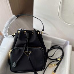 Handle Duet Triangle Re-nylon Bucket Bag Small Black Drawstring Cross-body Nylon Leather Designer Bags Luxury 1bh038282w