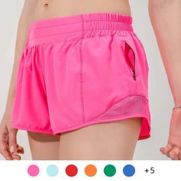 2024 Lu Women Hotty Hot Shorts Abiti da yoga con esercizio fisico indossare pantaloni corti ragazze che gestiscono tasche di abbigliamento sportivo elastico 5589ess