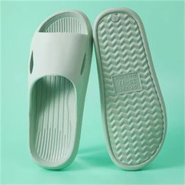 Summer Beach Blop Slipper Mulheres chinelas de borracha chinelos de solado macio