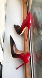 Donne classiche Scarpe da donna Curl Cut Gradient Black Red Black Woman Brevet Brevet Punta High Heel Shoe Sexy Ladies Stiletto Pompe per feste Weddin2771196