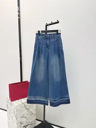 Новая модная женская джинсовая вышивка с высокой талией с высокой талией.