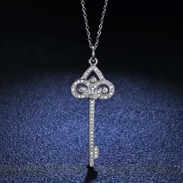 Designer's 925 Silver Pendant 1 claw Mosan Diamond Necklace Womens Fashion Brand Key New collarbone