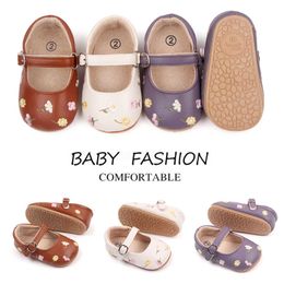First Walkers Baby Girl Mary Jane Apartment PU Leather Baby Dress Shoes Flower Embroidered Princess Shoes 0-18M d240525