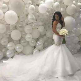 Gorgeous Sweetheart Strapless Mermaid Wedding Dresses Arabic Dubai Fitted Lace Applique Bridal Gowns Church Court Train Wedding Gown 280N