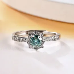 Cluster Rings GEM'S BALLET 0.5ct Green Moissanite 2024 Classic Luxury Real 925 Sterling Silver Ring Wedding Jewellery Engagement For Women