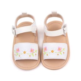 Baby Girl Sandals Summer Cute Floral Embroidery Sandels Anti-slip Soft Sole First Walker Shoes for Outdoor Beach L2405