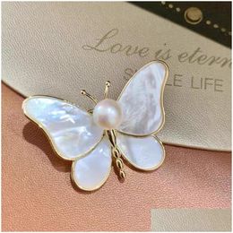 Pins, Brooches Summer New Butterfly For Women Charm Pearl Gold Colour Brooch Pins Party Wedding Gifts Clothing Accessories Jewellery Gif Dhdwh