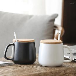 Mugs Creative Solid Color Handle Coffee Mug Ceramic Watercup With Bamboo Lid Breakfast Milk Cup Has Spoon Black White Colors