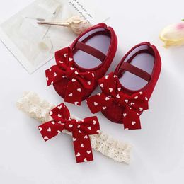 First Walkers Newborn baby shoes Polka dot printed baby shoes+headband sweet soft bottom anti slip princess first step walking childrens sandals d240525