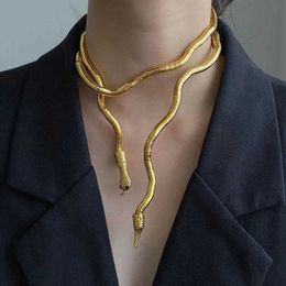 Pendant Necklaces AENSOA 2022 New Punk Multilayer Metal Alloy Gold Black Colour Cool Bendy Snake Necklace for Women Men Chunky Jewellery Q240525