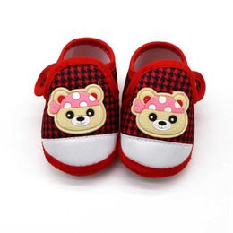 First Walkers Cartoon Bear Newborn Baby Shoes Boys and Girls Cotton Soft Non slip Breathable Baby First Step Walker Cute Baby Shoes d240525