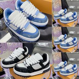 Designer Maxi Sneakers bicolor version Round design Couple Sports Shoes Pattern Overlay womens mens Textile laces sneaker
