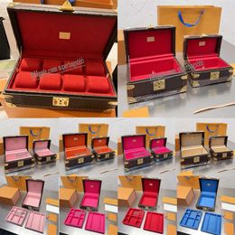 Cosmetic case Coffret Polyvalent Designer Bags Volt Leather Box 8 Mens Watch Organizer Jewelry storage boxes fashion womens Rings Tray CASES 80ed