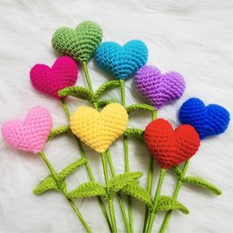 Decorative Flowers Creative Knitted Heart-shaped Flower Branches Crochet Woven Bouquet Valentine's Day Wedding Party Gifts Home Decor Props