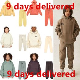 9 days delivered dhgate ess hoodies Toddler baby kids Sweater tracksuit Designer Clothing Sets Kids Boys Girls Clothes Cotton Infant Jumpsuits Clothing Set