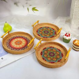 22/24/28cm Rattan Fruit Tray to Serve Food Round Storage Basket Tray Wooden Handle Food Plate Serving Trays Kitchen Supplies